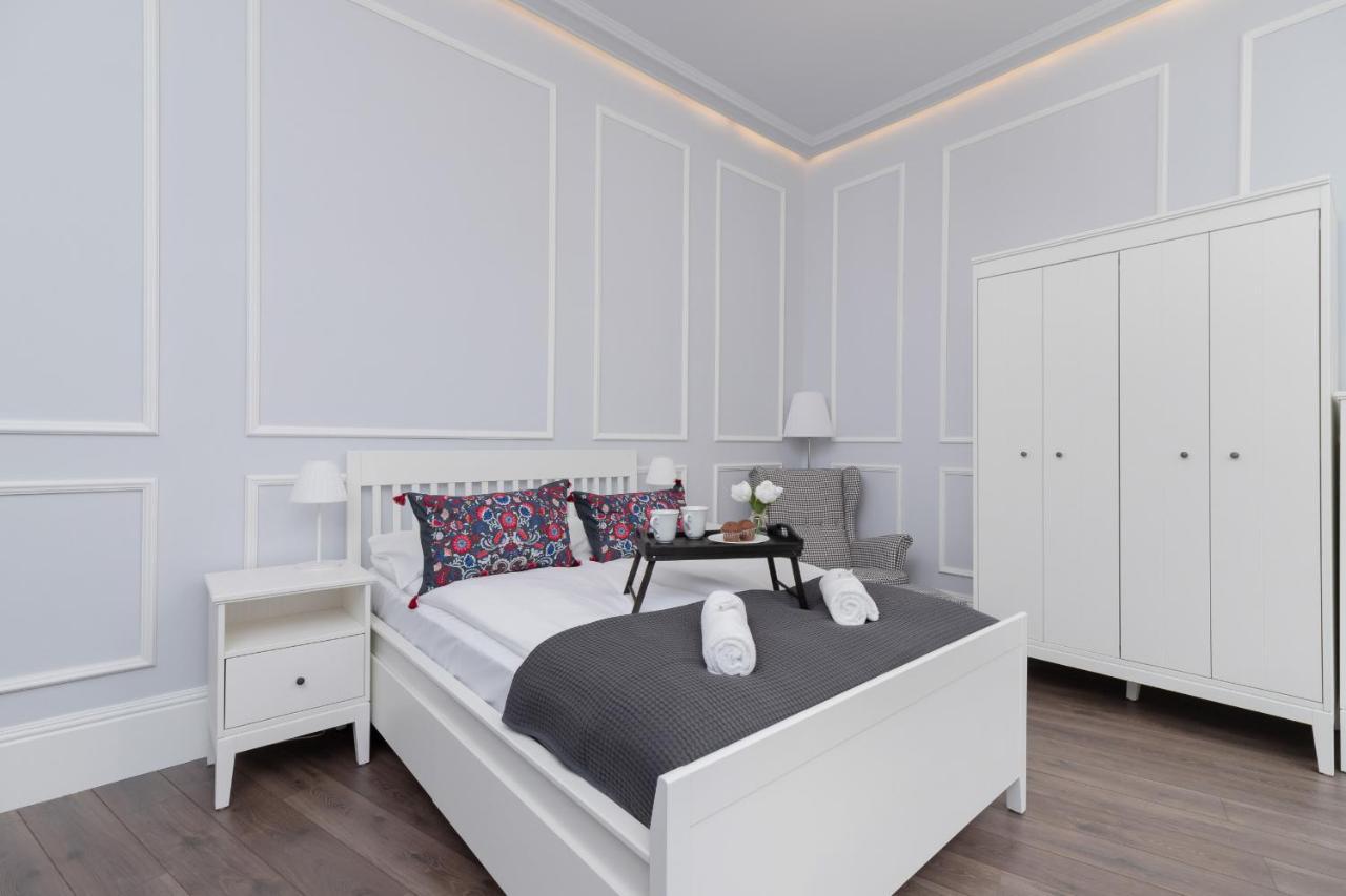 Perla Starego Miasta Kamienica Czapskich By Noclegi Renters Краків Екстер'єр фото